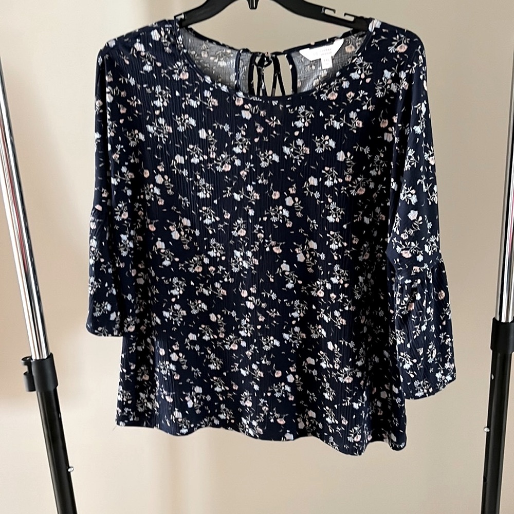 Ladies new Lauren Conrad blouse.  Size XXL.